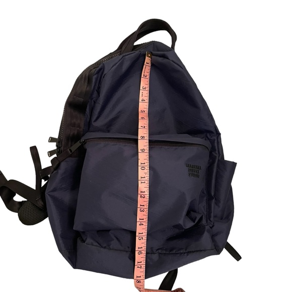 Herschel Studio XL Unisex Navy Blue Backpack - Picture 15 of 15